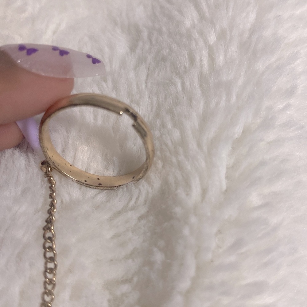 Jewelry - Picture 7 of 7